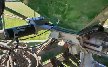 Electric Drive Gravity Drills - Fieldmate Edrive fitted - John Deere 750A with FieldMate electric Drive FieldMate Accord Kverneland metering unit adapter plate fits between bin and metering unit
