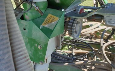 Electric Drive Gravity Drills - Fieldmate Edrive fitted - John Deere 750A with FieldMate electric Drive FieldMate Accord Kverneland metering unit adapter plate motor coupling shown